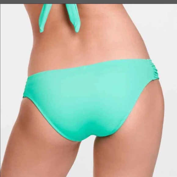 Victoria's Secret Knockout Ruched Bikini Bottoms in Seafoam Glow. Women’s Large - Picture 2 of 6